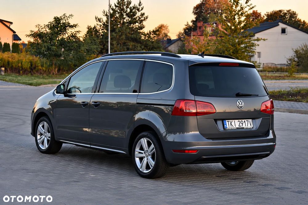 Volkswagen Sharan 2.0 TDI DSG Highline - 3