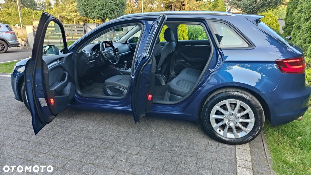 Audi A3 Sportback 1.4 TFSI Attraction - 32