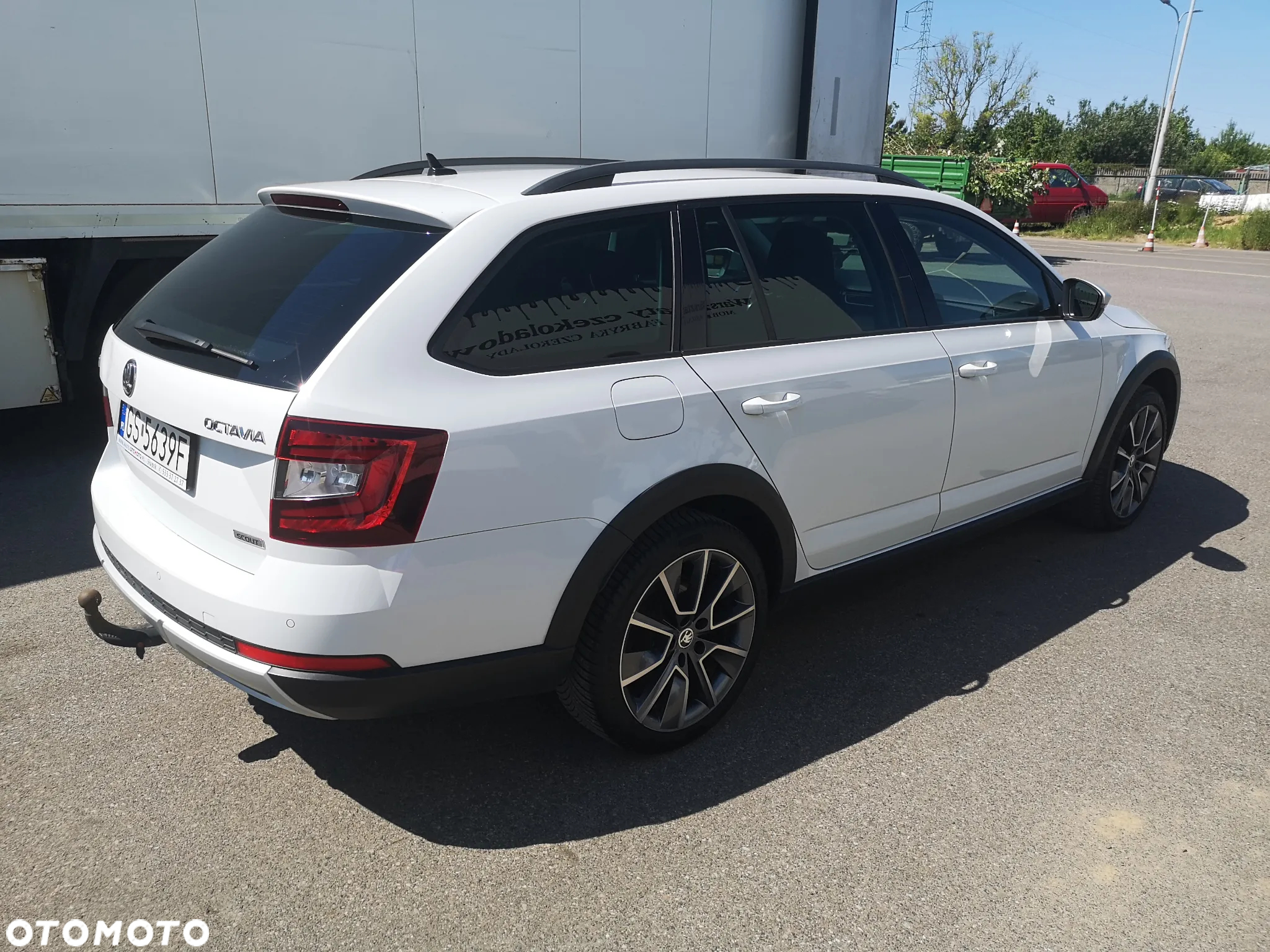 Skoda Octavia Combi 2.0 TDI 4x4 DSG Scout - 5