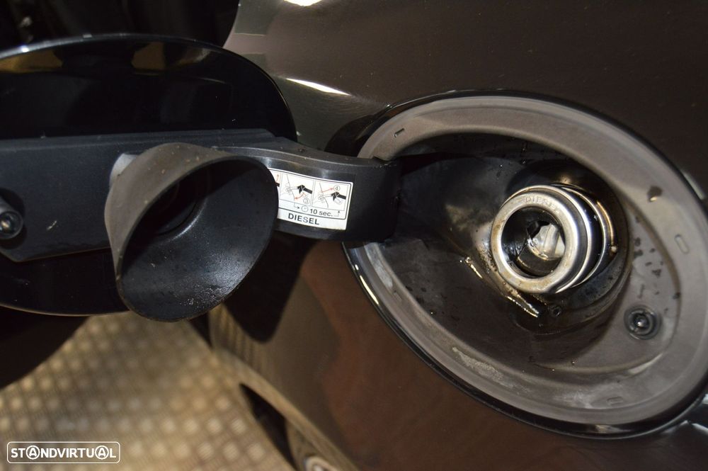 Maserati Ghibli 3.0 V6 - 24