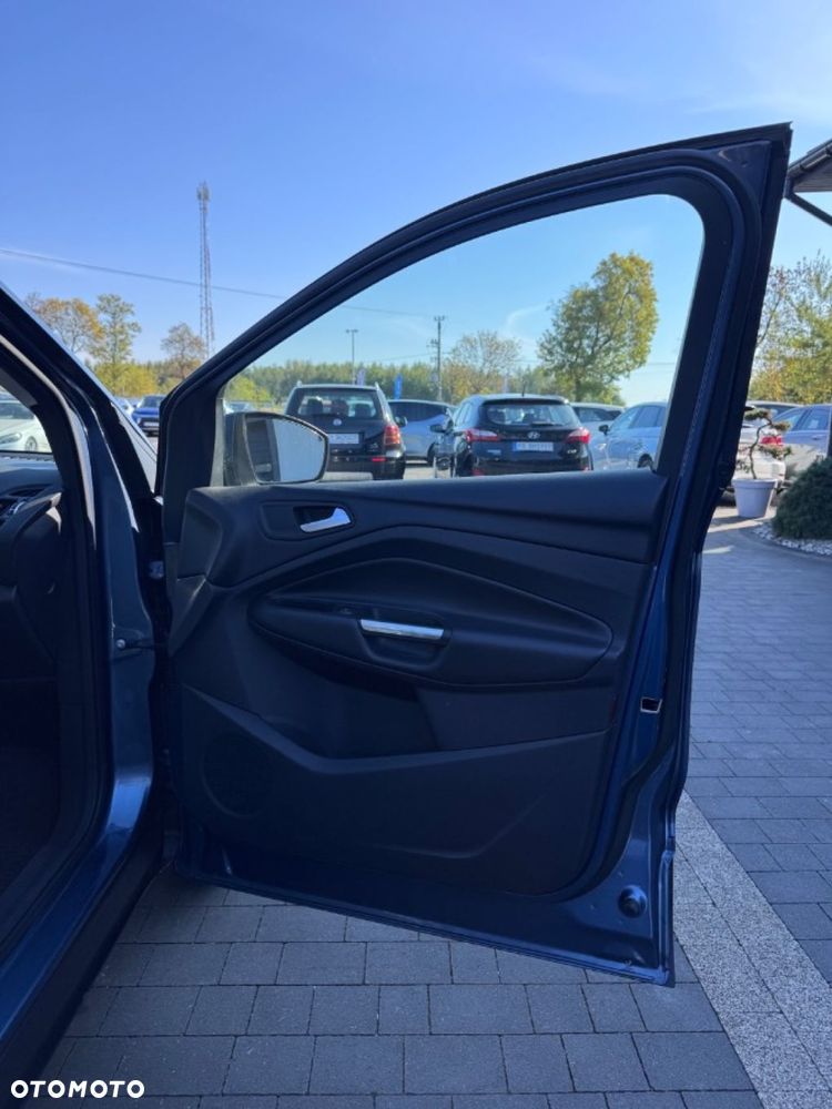 Ford Kuga - 40