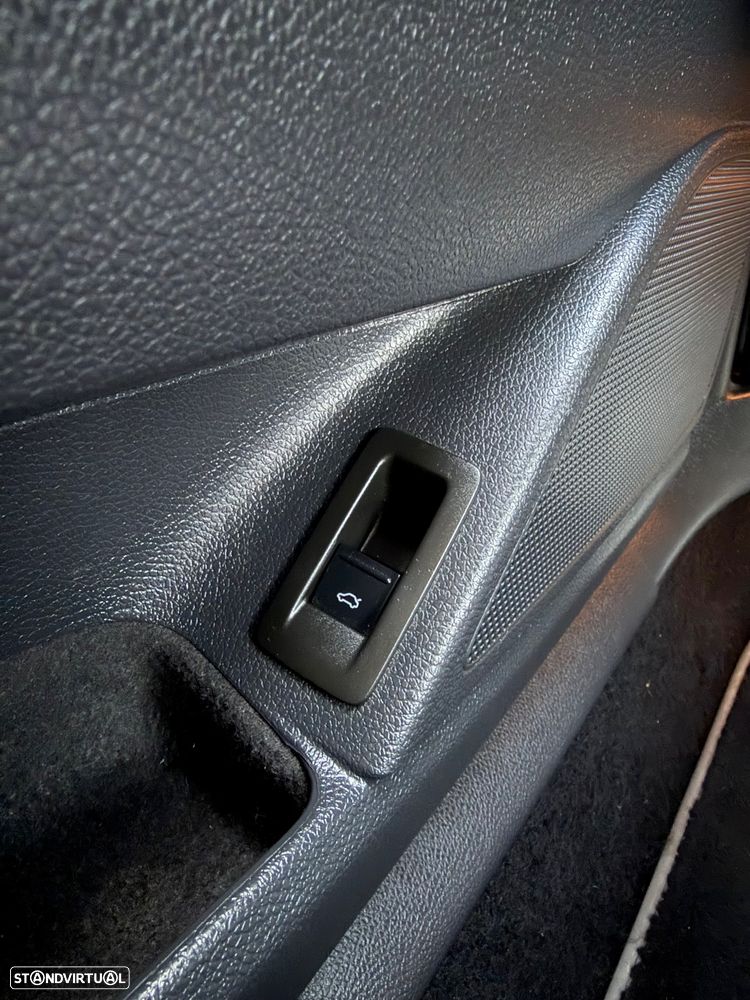 VW Scirocco 2.0 TSI R DSG - 11