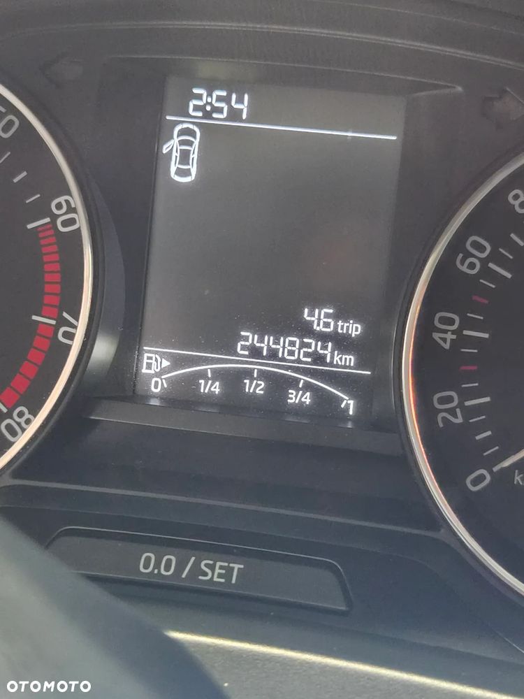 Skoda RAPID 1.2 TSI Active - 6