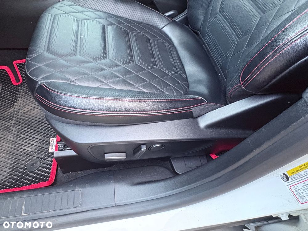 Ford Escape - 16