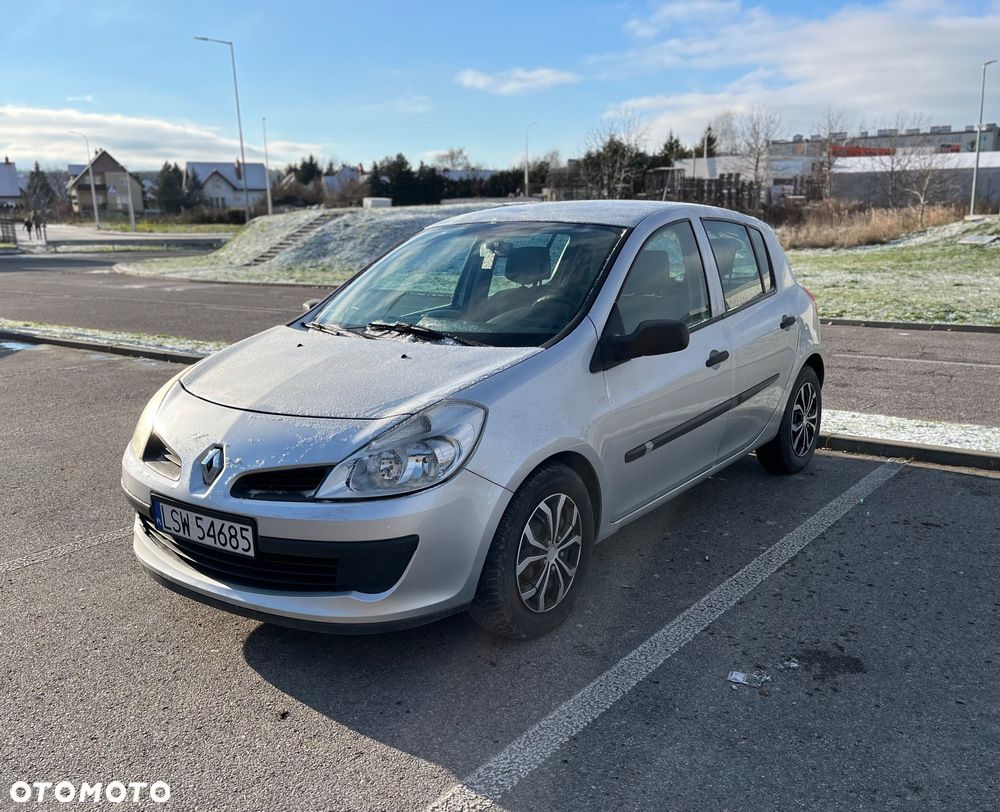 Renault Clio 1.2 16V Expression - 1