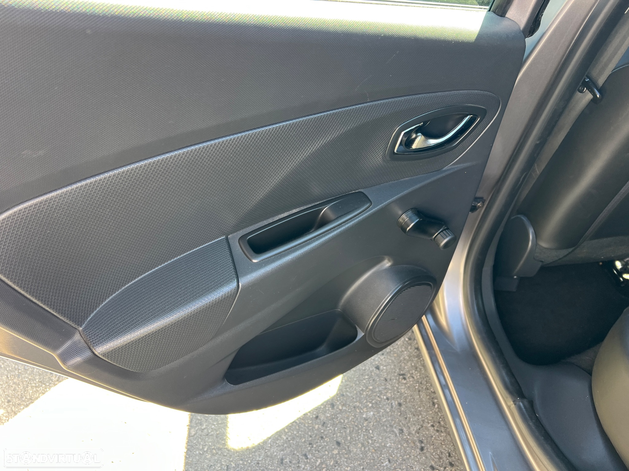 Renault Clio 1.5 dCi Dynamique S - 35