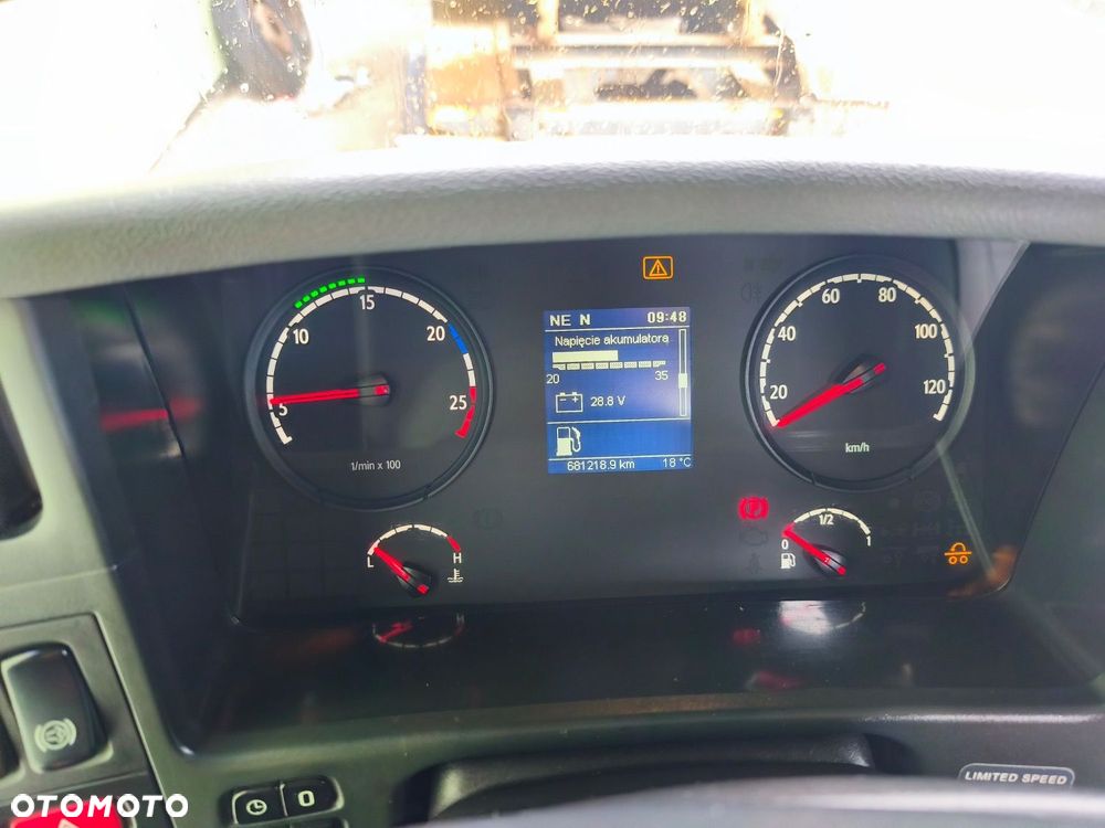 Scania P 410 - 27