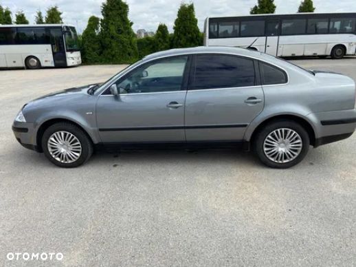 Volkswagen Passat 2.0 Comfortline - 4