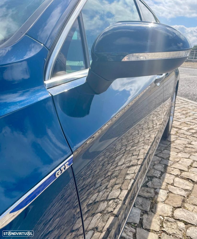 VW Passat Variant - 4