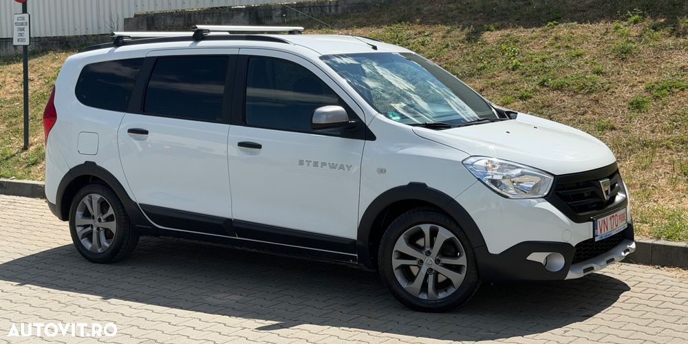 Dacia Lodgy 1.5 dCi 109 CP Stepway - 3