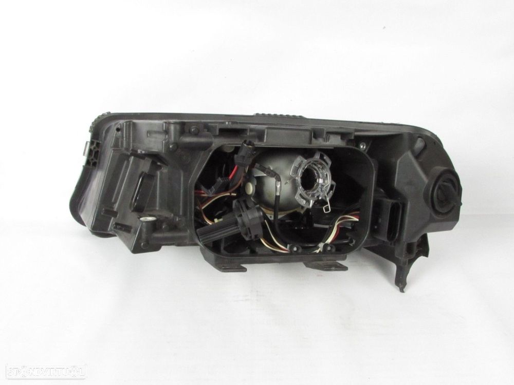 Farol Xenon Direito Seminovo/ Original AUDI A6 (4F2, C6)/AUDI A6 Avant (4F5, C6) - 5