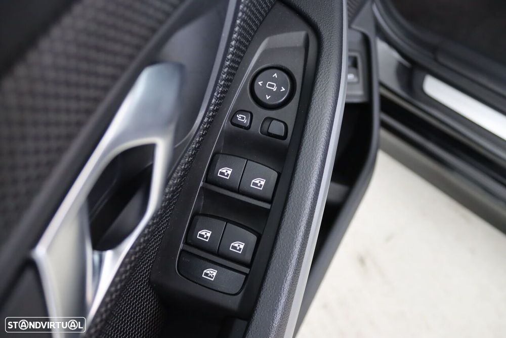 BMW 318 d Auto - 16
