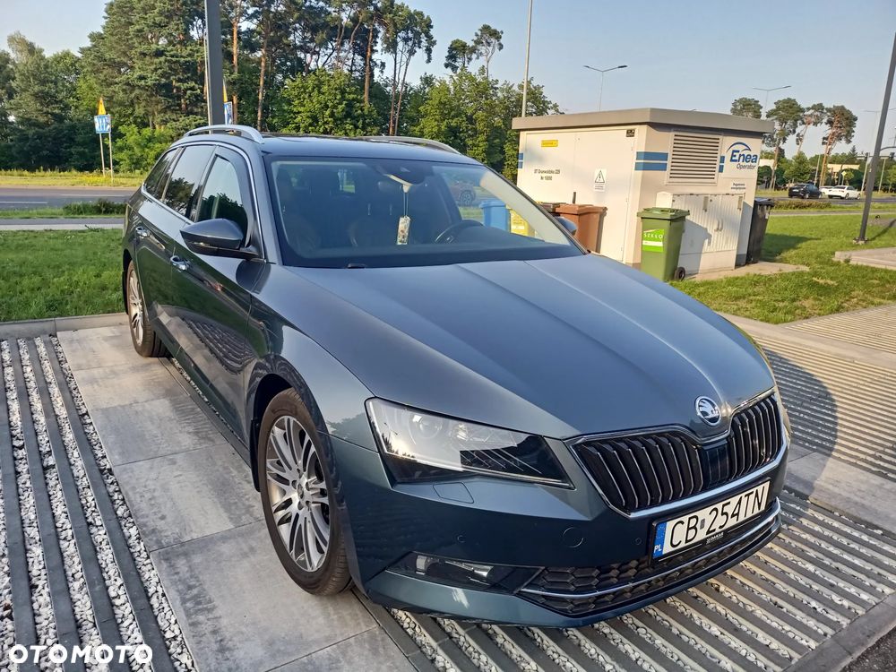 Skoda Superb 2.0 TDI 4x4 DSG Sportline - 2