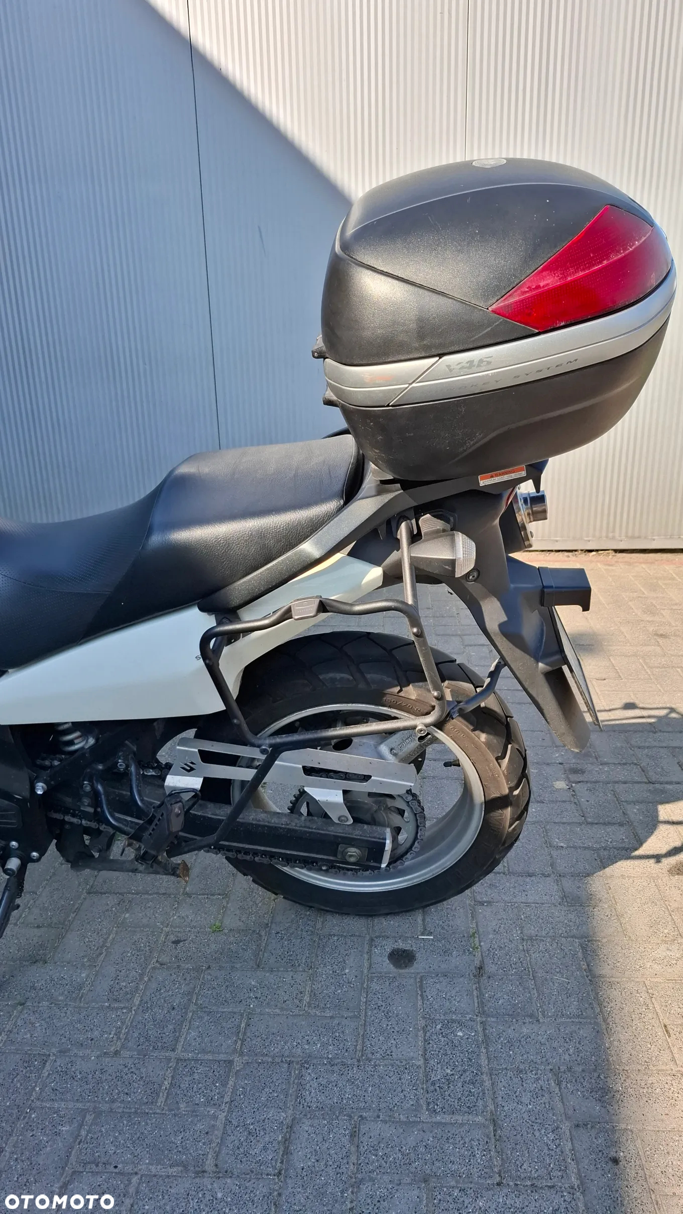 Suzuki DL - 9