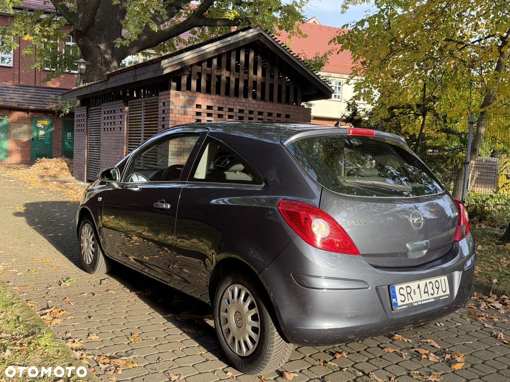 Opel Corsa - 4