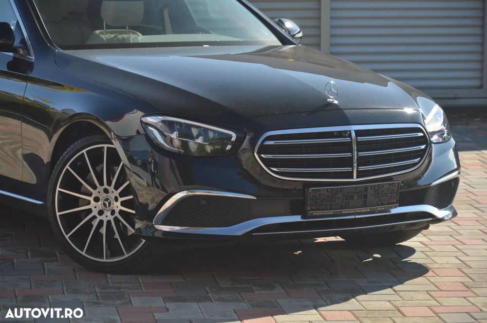Mercedes-Benz E 300 d 4Matic T 9G-TRONIC Avantgarde - 1