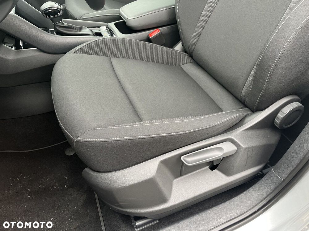 Skoda Karoq 1.5 TSI ACT Selection DSG - 12