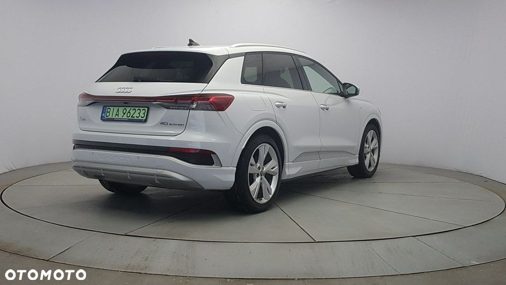 Audi Q4 e-tron - 7