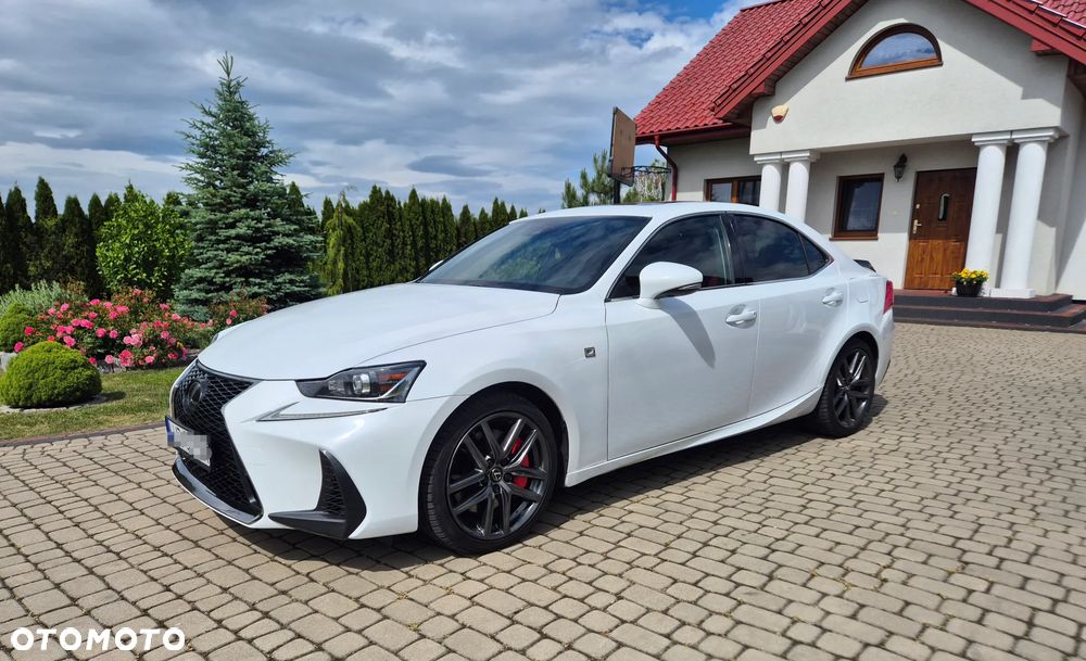 Lexus IS 200t / 300 F Sport - 7