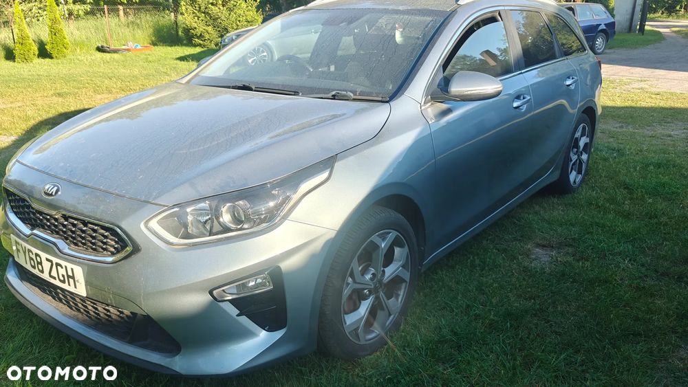 Kia Ceed - 1
