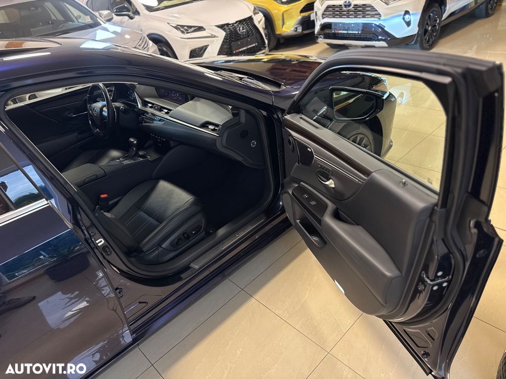 Lexus Seria ES 300h Luxury Line - 11