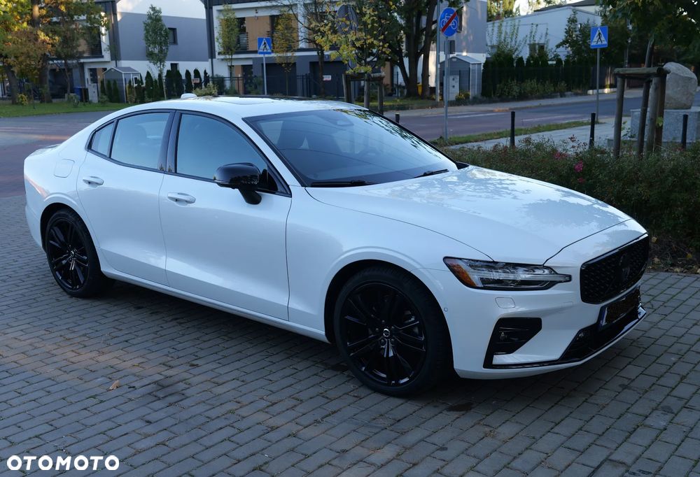 Volvo S60 B5 B AWD Plus Dark - 9