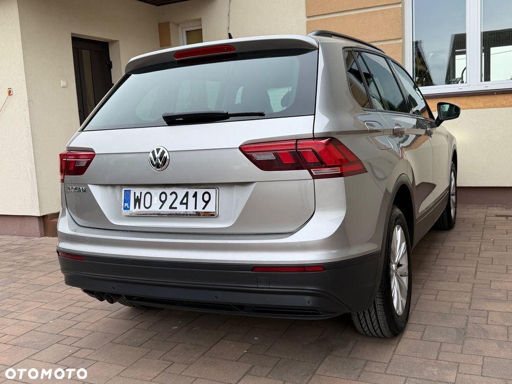 Volkswagen Tiguan 2.0 TDI SCR 4Motion (BlueMotion Tech) Comfortline - 23