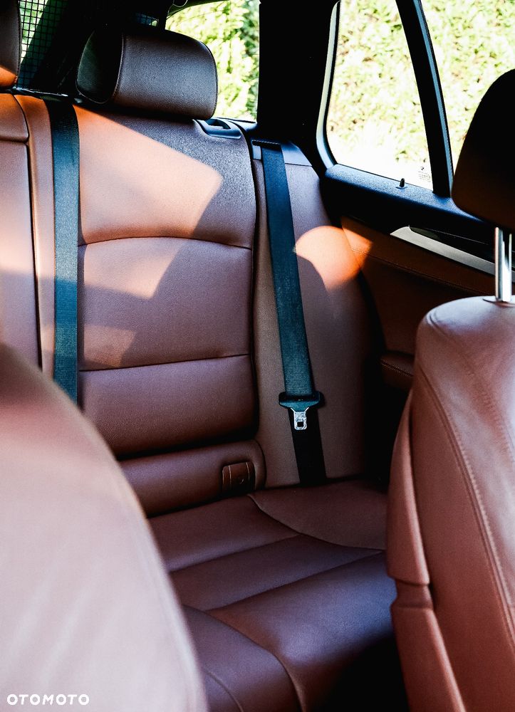 BMW Seria 5 530d xDrive - 27