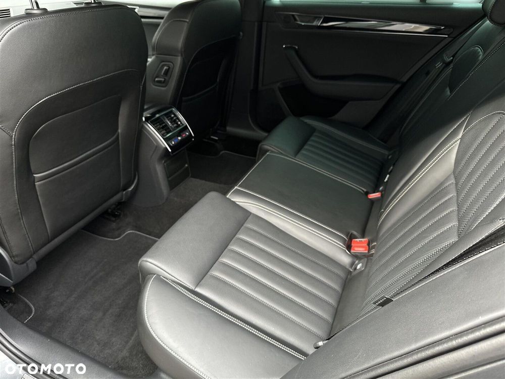 Skoda Superb 2.0 TDI SCR 4x4 L&K DSG - 12