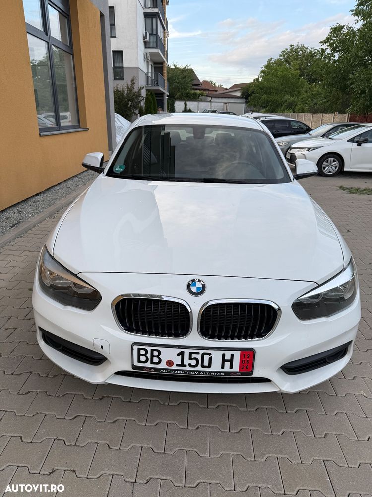 BMW Seria 1 118i Sport Line Shadow - 3