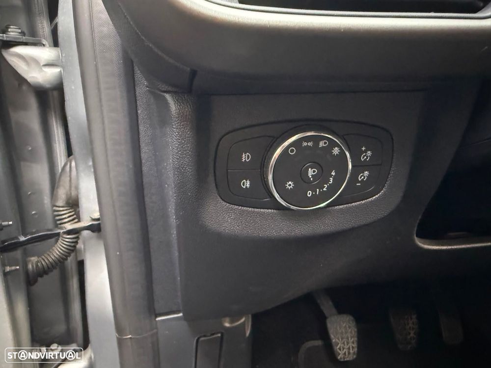 Ford Tourneo Courier 1.0 EcoBoost Titanium - 34