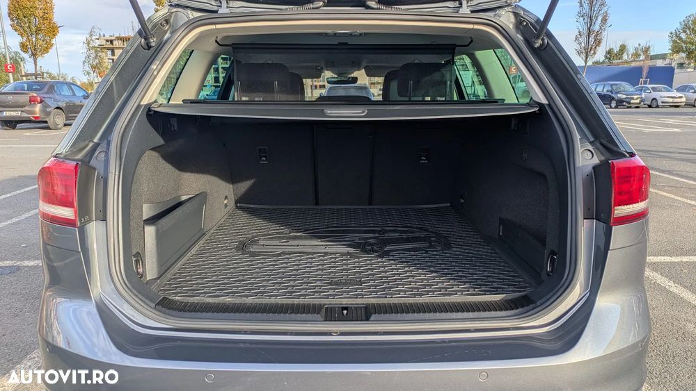 Volkswagen Passat Variant 2.0 TDI DSG Comfortline - 10