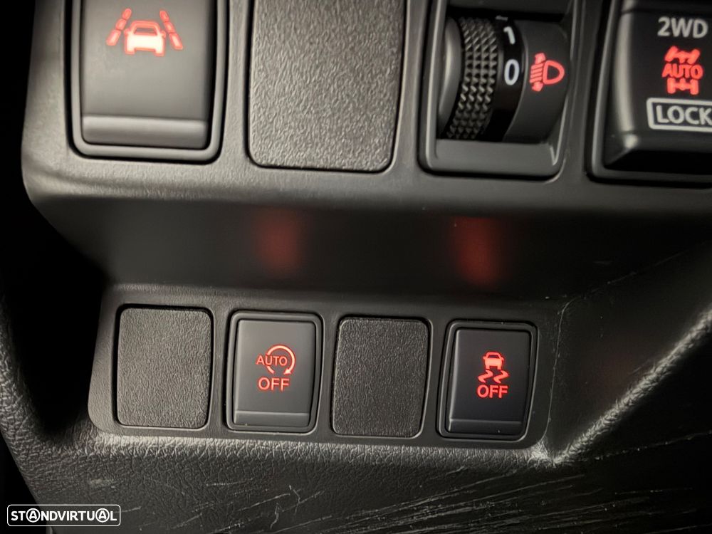 Nissan Qashqai 1.6 dCi ALL-MODE 4x4i N-Connecta - 24