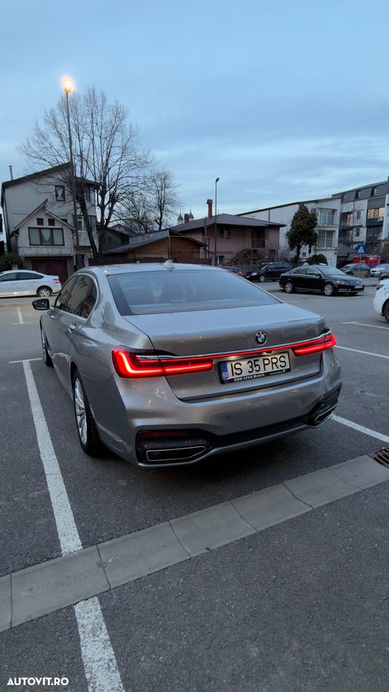 BMW Seria 7 - 8