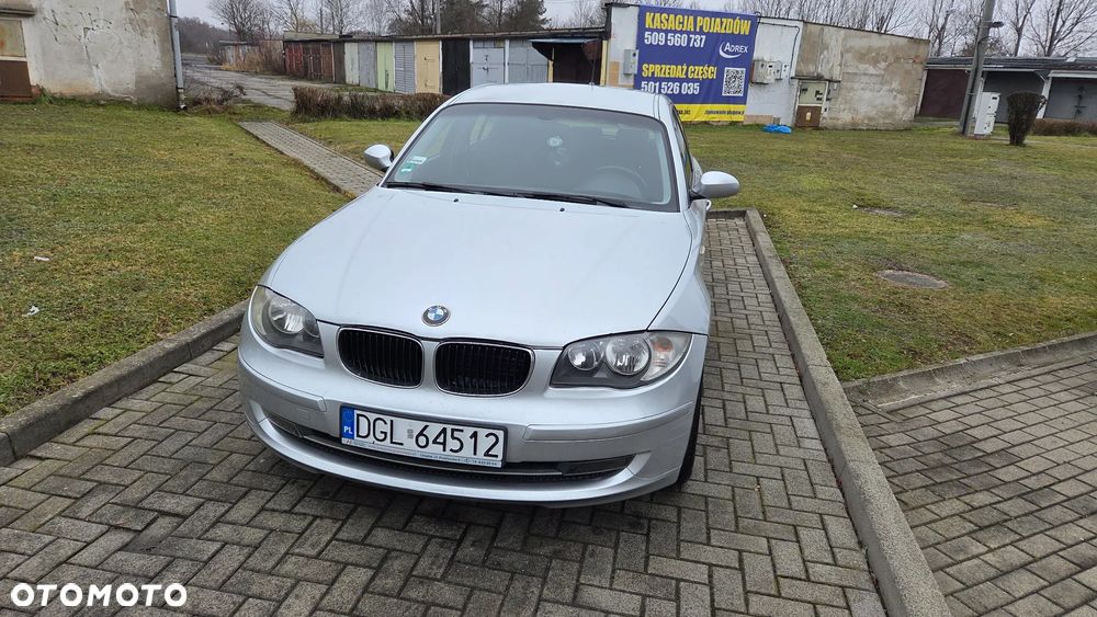 BMW Seria 1 118d DPF - 5