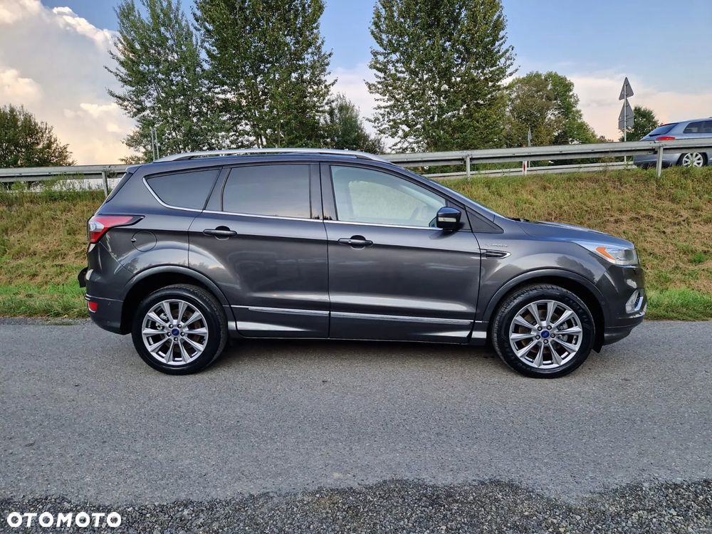 Ford Kuga - 2