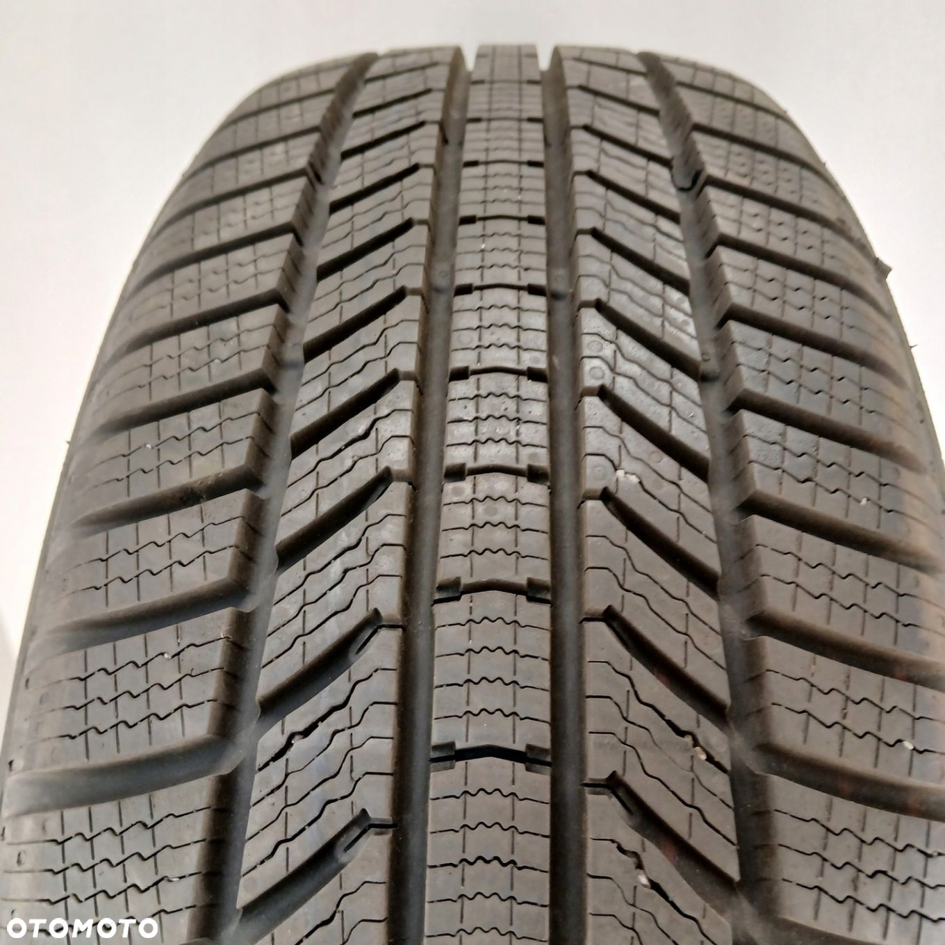 4x 205/55R17 opony zimowe Continental WinterContact TS870P 8mm 22r D85614 - 3