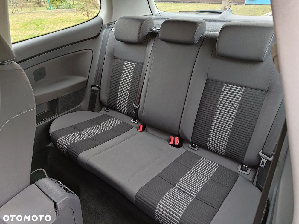 Volkswagen Golf V 1.9 TDI Comfortline - 7