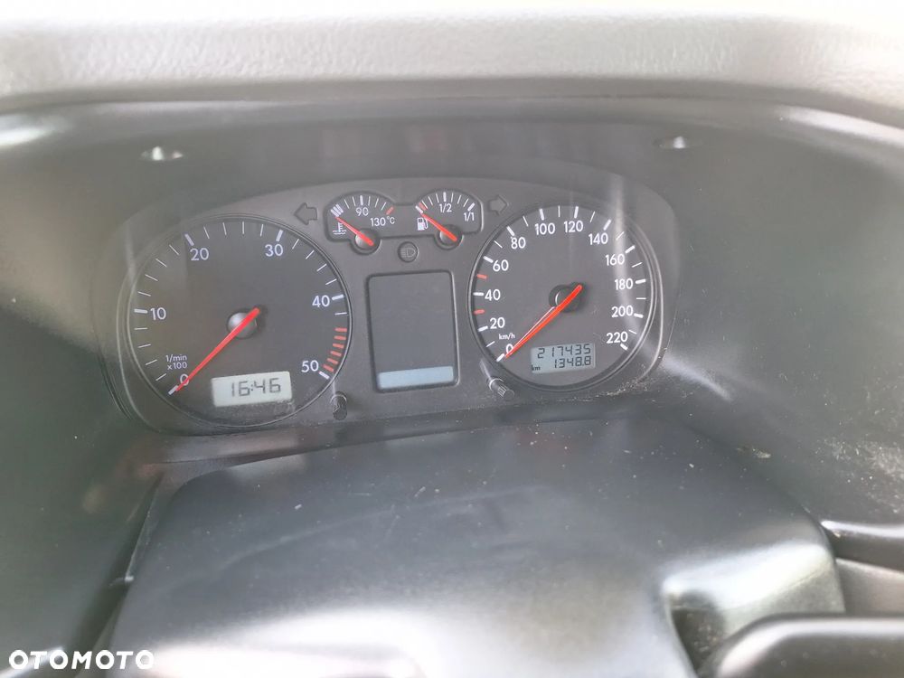 Volkswagen Transporter - 17