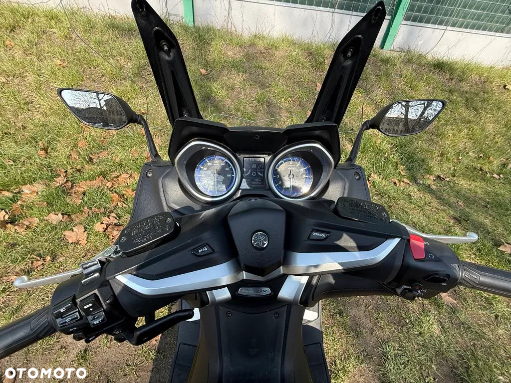 Yamaha Tmax - 7