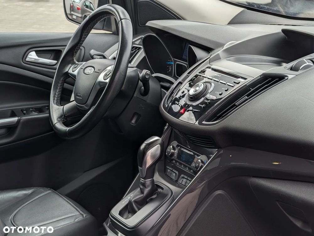 Ford Kuga 2.0 TDCi 4x4 Titanium - 29