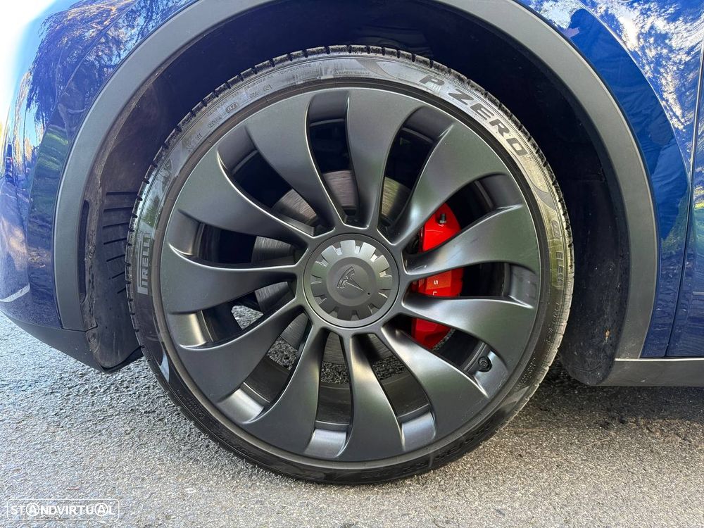 Tesla Model Y Performance Tração Integral - 15