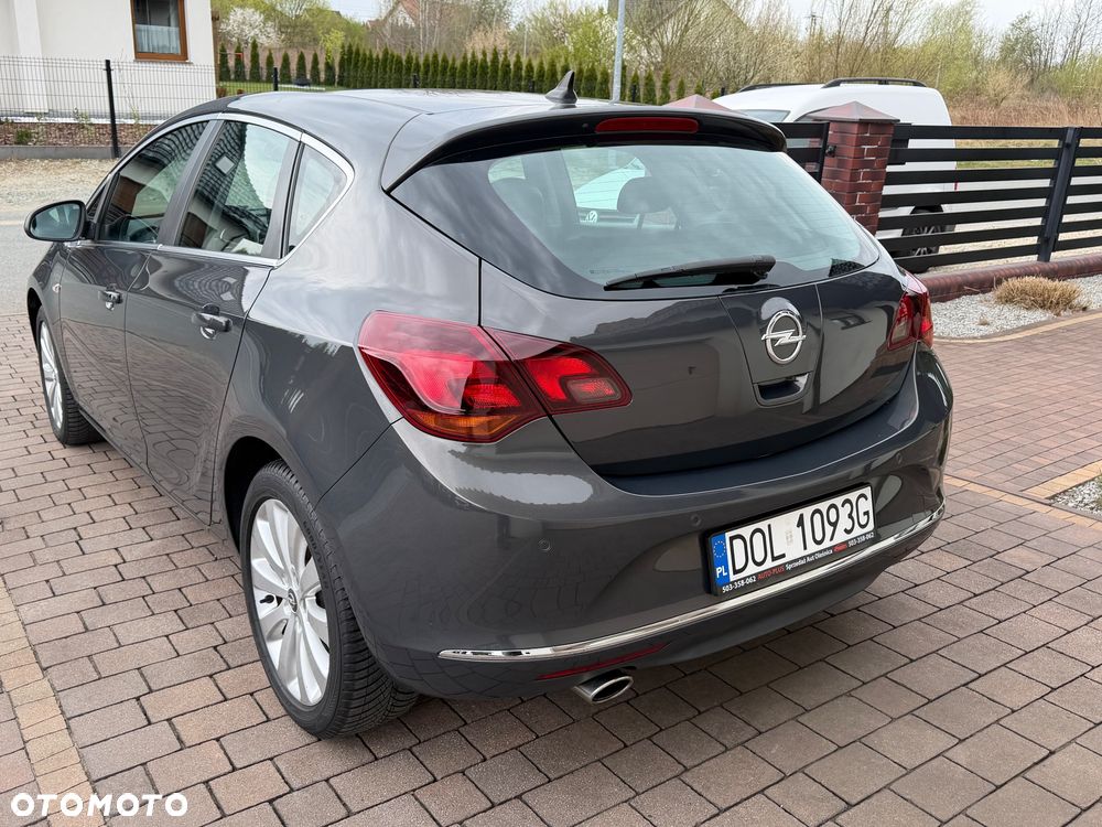 Opel Astra 1.4 Turbo Exklusiv - 12