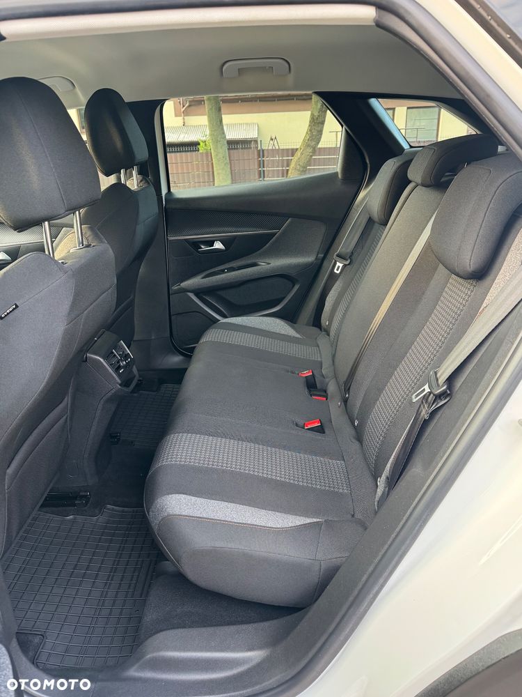 Peugeot 3008 BlueHDi 130 Stop & Start EAT8 Allure - 9