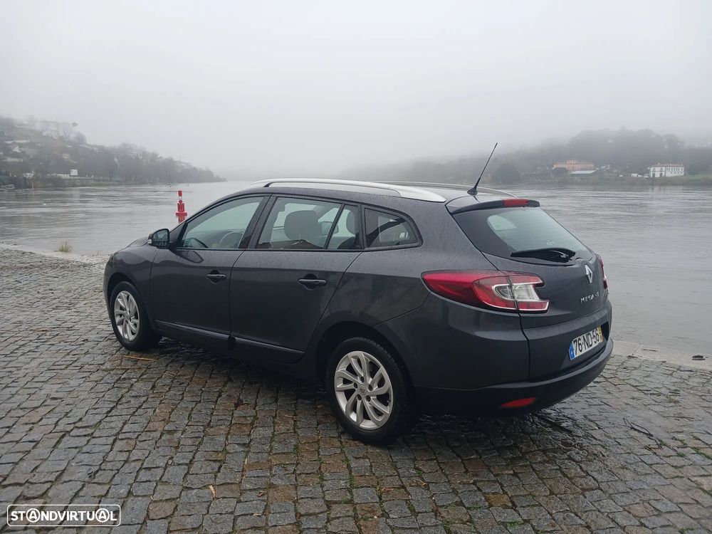 Renault Mégane Sport Tourer 1.5 dCi Dynamique CO2 Champion - 6