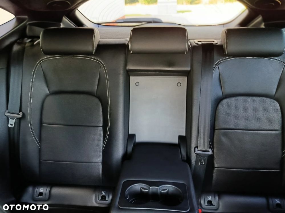 Jaguar E-Pace D165 AWD R-Dynamic - 19