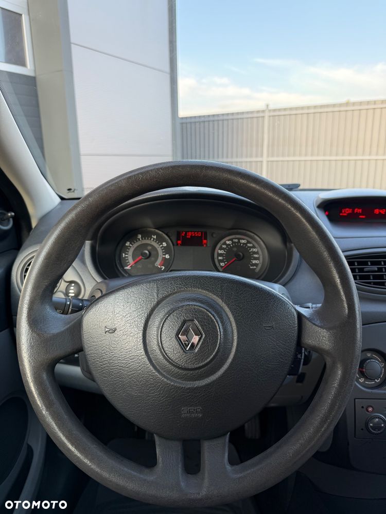 Renault Clio 1.2 16V All Inclusive - 11
