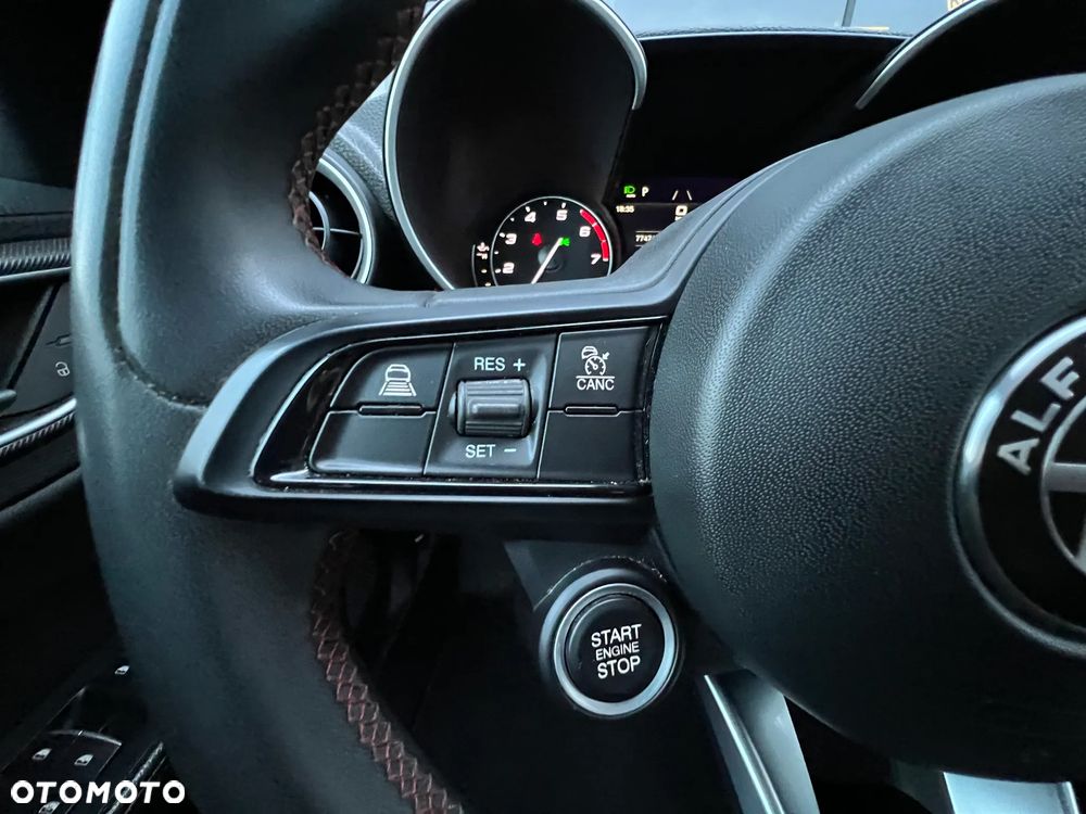 Alfa Romeo Giulia 2.0 Turbo Business - 15