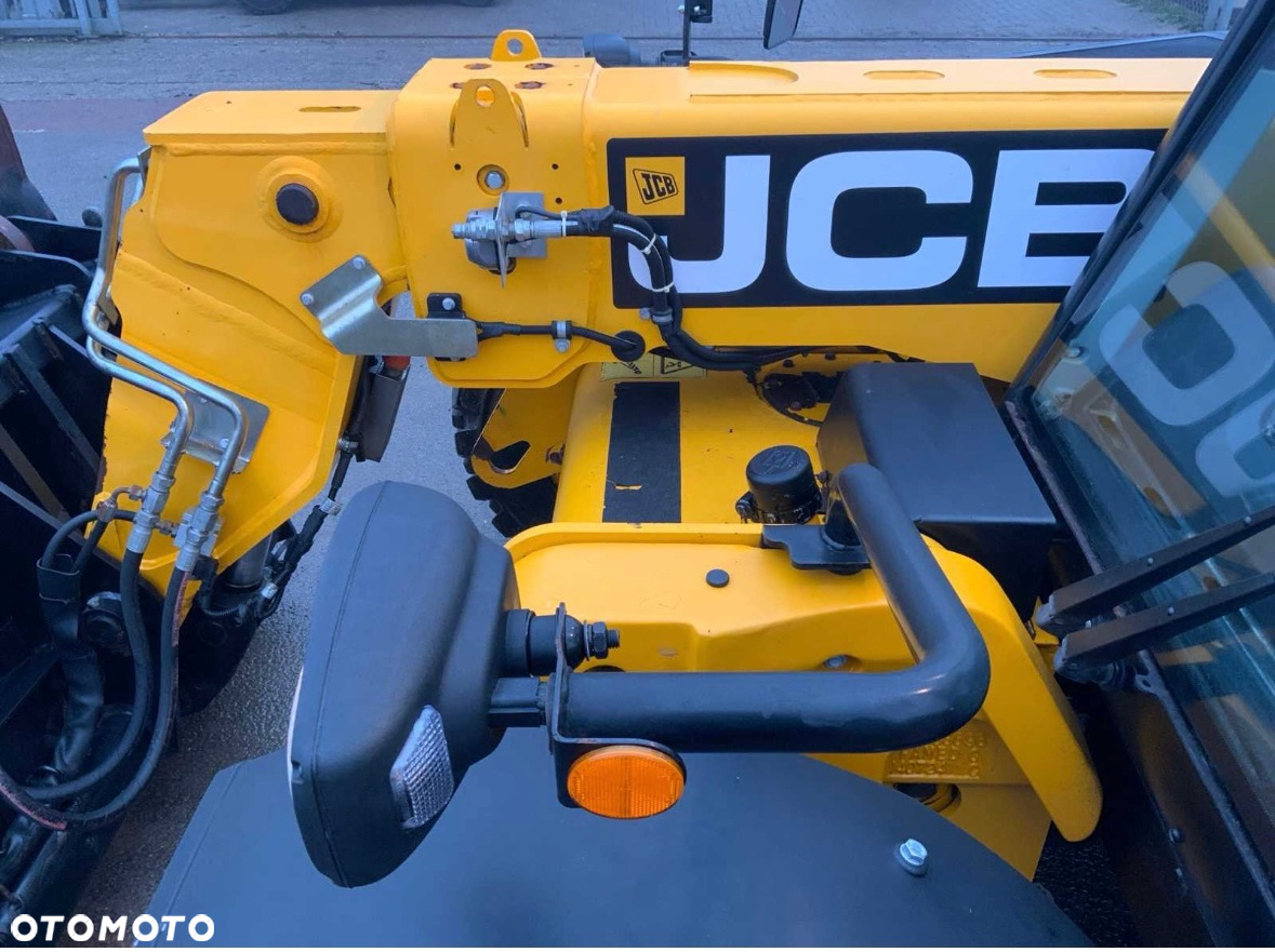 JCB 525-60 Loadall ładowarka teleskopowa JCB zamiatarka - 10