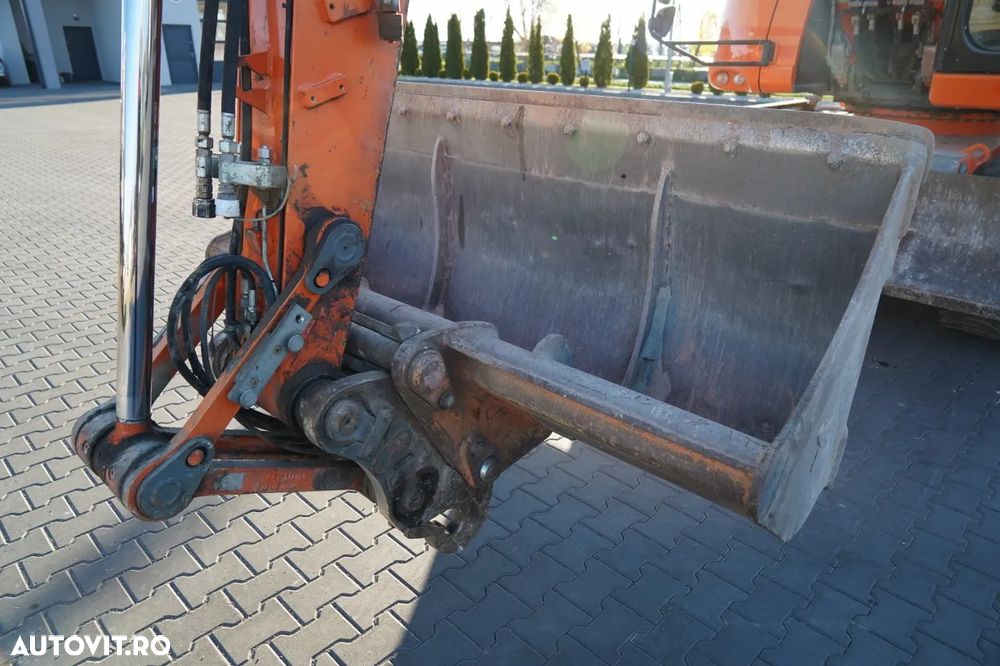 Liebherr A914 COMPACT / EXCAVATOR PE ROȚI / SET CUPĂ / VOPSEA ORIGINALĂ DIN FABRICĂ / AER CONDIȚIONAT / CAMERĂ - 22